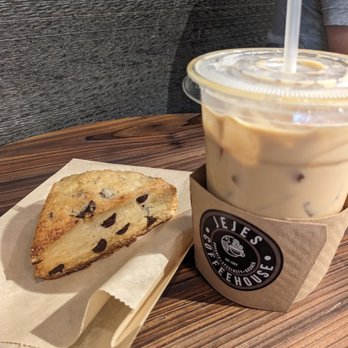Jejes Coffee - Iced latte and chocolate scone - Coffee & Tea Near Me - Wellesley, Massachusetts