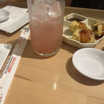 Domo Sushi - Strawberry Lemonade - Sushi Bars Near Me - St. Charles, Illinois