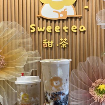 Sweetea - left: creme brûlée mochi w tapioca right: black rice mochi with tapioca - Bubble Tea Near Me - New York, New York Sweetea - left: creme brûlée mochi w tapioca right: black rice mochi with tapioca - Bubble Tea Near Me - New York, New York