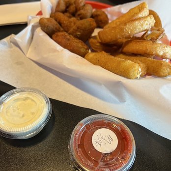 Wicked Wings - came with ranch and marinara sauce - Chicken Wings Near Me - Kyle, Texas