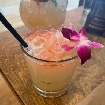 The Hello Hi - Humuhumu - Cocktail Bars Near Me - Sioux Falls, South Dakota