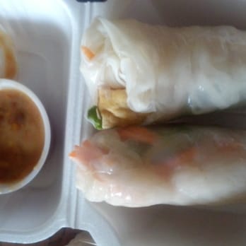 Thai House - Salad Roll w/peanut sauce - Thai Near Me - Marquette, Michigan