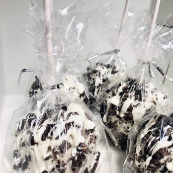 The Ultimate Bakery - Oreo crunch candy apples - Bakeries Near Me The Ultimate Bakery - Oreo crunch candy apples - Bakeries Near Me