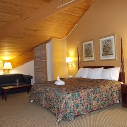 Royalton Inn - Guest Room with One Bed