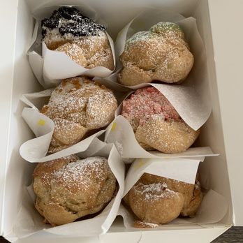 Beard Papa's Koreatown - Desserts Near Me - Los Angeles, California Beard Papa's Koreatown - Desserts Near Me - Los Angeles, California
