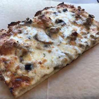 ZeroZero39 Pizzeria - Slice of Doppio Zero pizza - very good - Pizza Near Me - Huntington Beach, California ZeroZero39 Pizzeria - Slice of Doppio Zero pizza - very good - Pizza Near Me - Huntington Beach, California