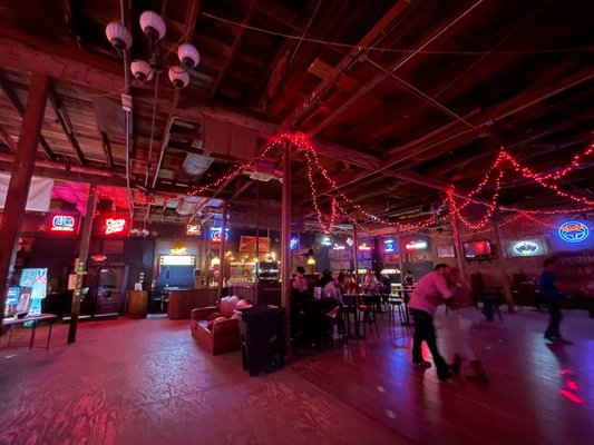 Coupland Dancehall by null