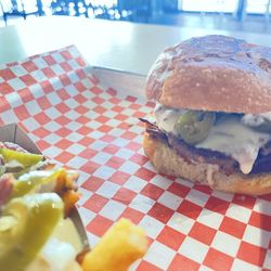 MOOYAH Burgers, Fries & Shakes - Fresh Burger cooked to order
