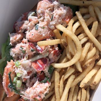 Cowfish - New American Near Me - Hampton Bays, New York