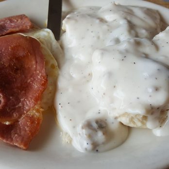 Lake View Restaurant - Country ham with biscuits and gravy - New American Near Me - Fancy Gap, Virginia