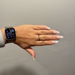 House of Polish Nails & Spa - Nails