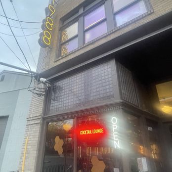 1988 Cocktail Lounge