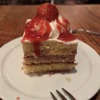 Gulliver's Restaurant - American Near Me - Irvine, California