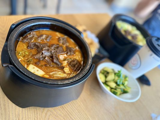 Ten Seconds Yunnan Rice Noodles by null