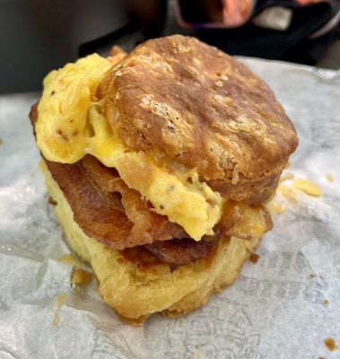 The Roaming biscuit by null