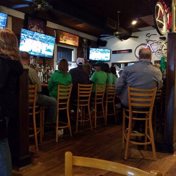 Paxton's Grill - St. Patrick's day + the NCAA men's Basketball playoffs!    Woo hoo! - Breakfast & Brunch Near Me - Loveland, Ohio