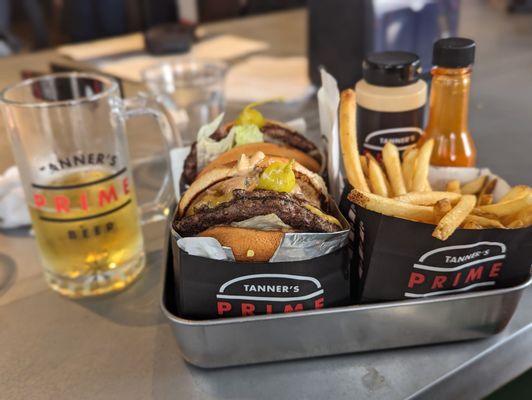 Tanner's Prime Burgers by null