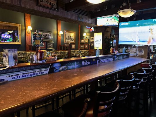 Steiner's Pub by null