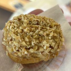 Pasticceria Spezia - Bignè alla nocciola, buonissimo
