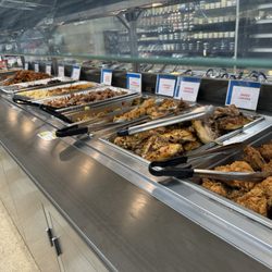 Breaux Mart - Hot food area
