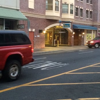 Maunakea Municipal Parking - Parking Near Me - Honolulu, Hawaii