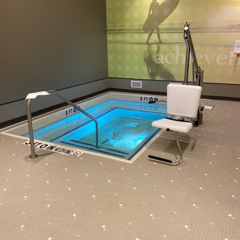 LA Fitness - Spa in the women's locker room. It's closed right now, so u assume that's why it is dirty. Handicapped accessible - Gyms Near Me - Richmond, Texas LA Fitness - Spa in the women's locker room. It's closed right now, so u assume that's why it is dirty. Handicapped accessible - Gyms Near Me - Richmond, Texas