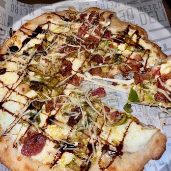 Bedford Hall Craft Kitchen & Bar - Gluten free brussel pizza * Instagram: @gmeysfood - New American Near Me - Stamford, Connecticut Bedford Hall Craft Kitchen & Bar - Gluten free brussel pizza * Instagram: @gmeysfood - New American Near Me - Stamford, Connecticut