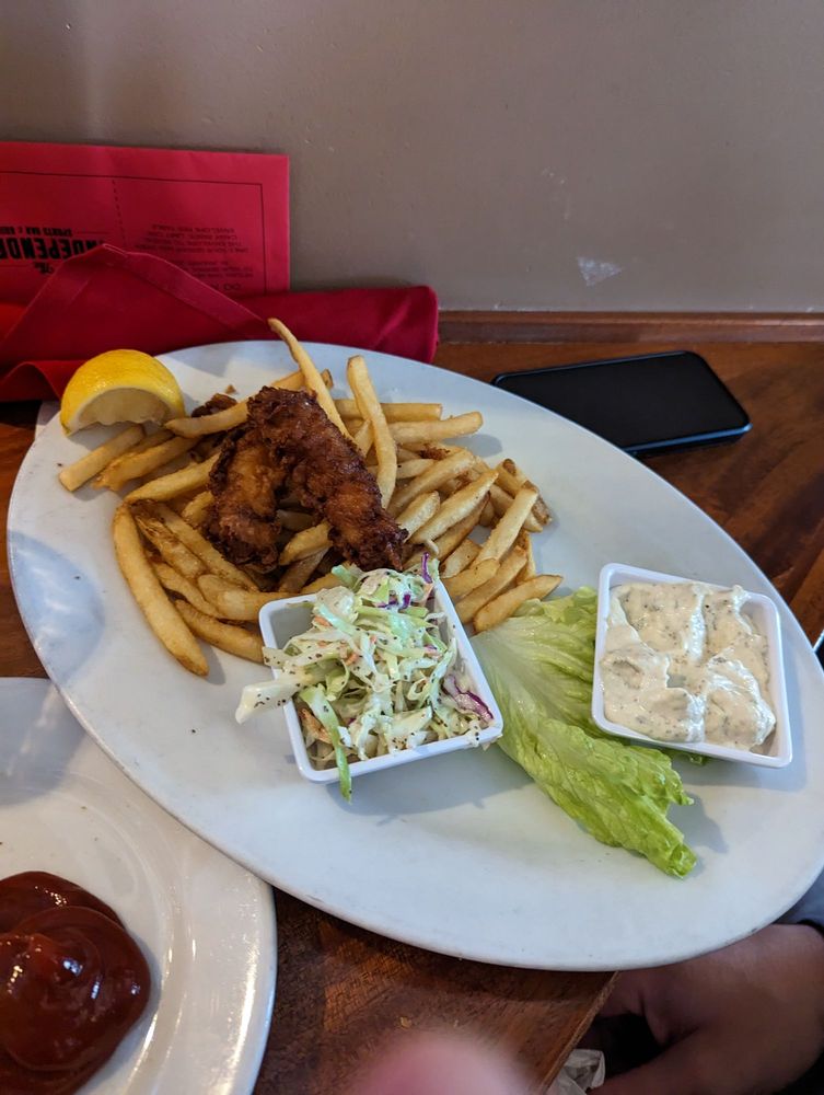 THE INDEPENDENT SPORTS BAR & GRILL Updated October 2024 212 Photos