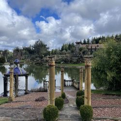 Villa Catalana Cellars - Beautiful walk to the large pond.