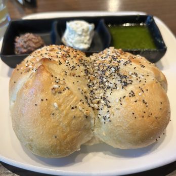Burtons Grill & Bar - Bread Service - New American Near Me - Plantation, Florida