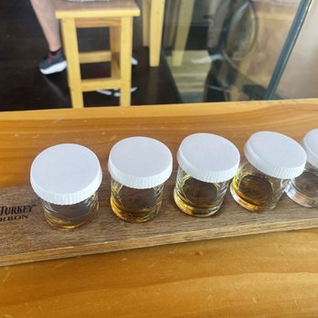 Wild Turkey - Nice samples!!! - Distilleries Near Me - Lawrenceburg, Kentucky