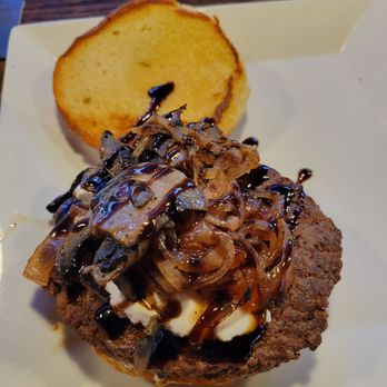 Bites and Pints Gastro Pub - Fancy Pants burger - Gastropubs Near Me - Greensboro, North Carolina Bites and Pints Gastro Pub - Fancy Pants burger - Gastropubs Near Me - Greensboro, North Carolina