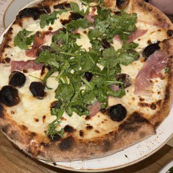 Sixty Vines - Fig and prosciutto pizza - New American Near Me - Charlotte, North Carolina