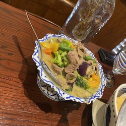 Thai Valley Grill - Green Thai Curry Beef