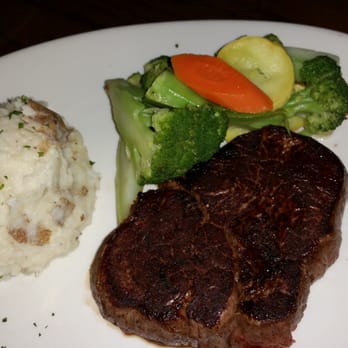 Outback Steakhouse - Filet with mashed potato and veggies - Steakhouses Near Me - Northridge, California Outback Steakhouse - Filet with mashed potato and veggies - Steakhouses Near Me - Northridge, California