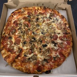 Vincenzo's Pizzeria - Pepperoni, sausage and mushroom. This was a medium!