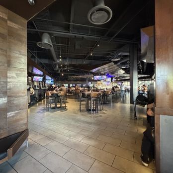 Yard House - Bars Near Me - Fresno, California Yard House - Bars Near Me - Fresno, California