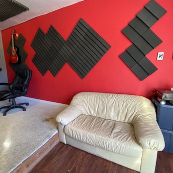DM Quality Painting - The amazing red wall is what i call it. Great job DM Quality Painting - Painters Near Me - Rohnert Park, California DM Quality Painting - The amazing red wall is what i call it. Great job DM Quality Painting - Painters Near Me - Rohnert Park, California