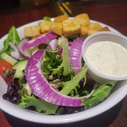 Wingzup - Side garden salad
