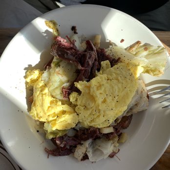 Wild Huckleberry - Corned beef hash - Breakfast & Brunch Near Me - Wenatchee, Washington