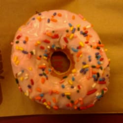 Dunkin' - Strawberry frosted