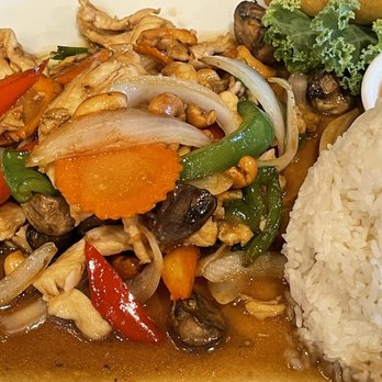 Siam Thai Cuisine - Cashew Stir-Fry Lunch - Thai Near Me - Plainfield, Indiana Siam Thai Cuisine - Cashew Stir-Fry Lunch - Thai Near Me - Plainfield, Indiana
