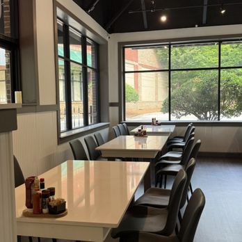 Brunch Bean - Interior - Breakfast & Brunch Near Me - Johns Creek, Georgia
