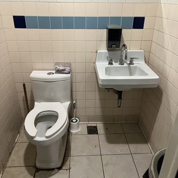 Blue Line Coffee - Bathroom - Coffee & Tea Near Me - Omaha, Nebraska
