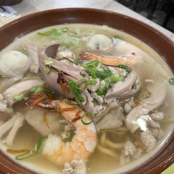 Kim Kee Noodle Cafe - 1. Assorted meat and shrimp with rice noodles (soup) - Chinese Near Me - Monterey Park, California Kim Kee Noodle Cafe - 1. Assorted meat and shrimp with rice noodles (soup) - Chinese Near Me - Monterey Park, California