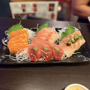 Redline Sushi - Chef's Choice Sashimi - Sushi Bars Near Me - Los Angeles, California Redline Sushi - Chef's Choice Sashimi - Sushi Bars Near Me - Los Angeles, California