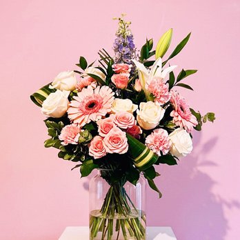 Rosa Fleuriste - Florists Near Me - Montreal, Quebec Rosa Fleuriste - Florists Near Me - Montreal, Quebec