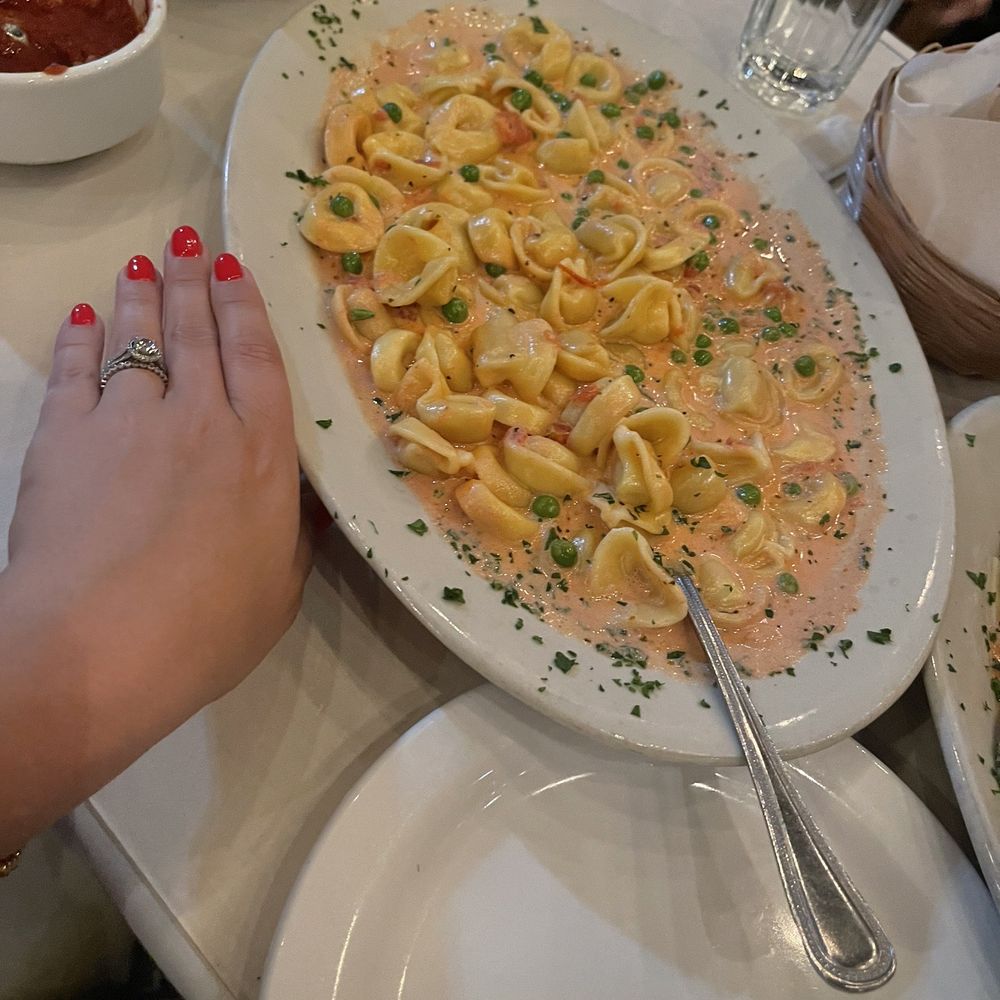 Piazza Gavi - Huge portions - Italian Near Me - Tucson, Arizona Piazza Gavi - Huge portions - Italian Near Me - Tucson, Arizona