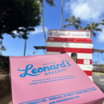 Leonard's Bakery Malasadamobile - Food Trucks Near Me - Honolulu, Hawaii
