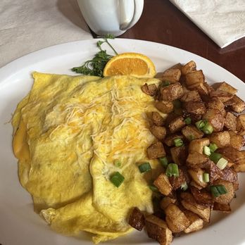 Pizza Junction - Veggie Omelet - Pizza Near Me - Junction, Texas